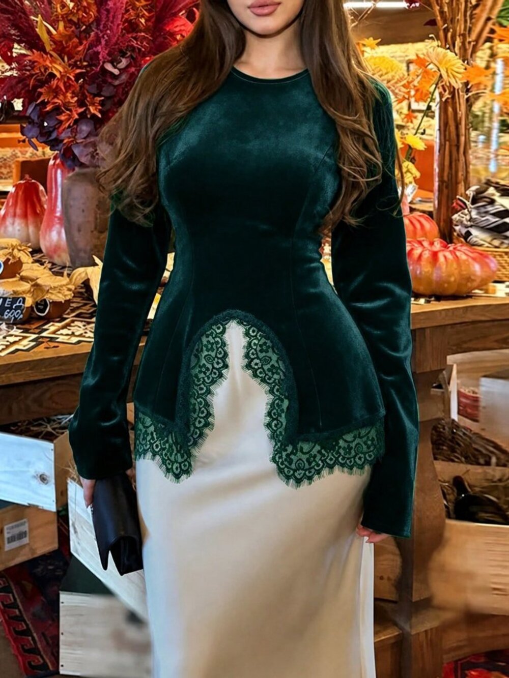 Dark Green Elegant Women's Lace Patchwork Round Neck Long Sleeve Velvet Top